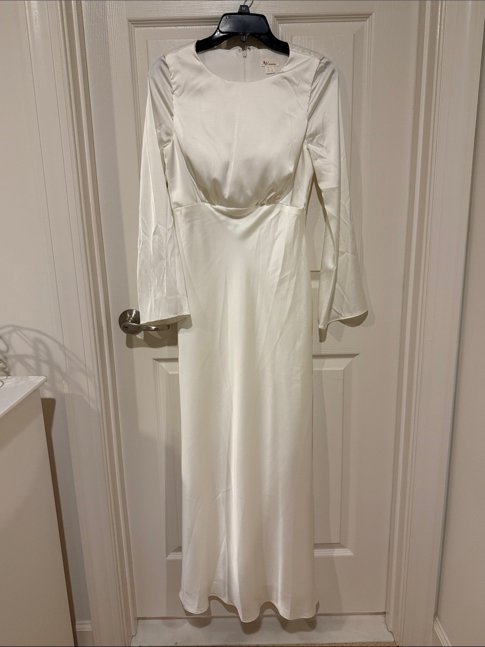 Ivory Satin Long-Sleeve Classic Evening Gown